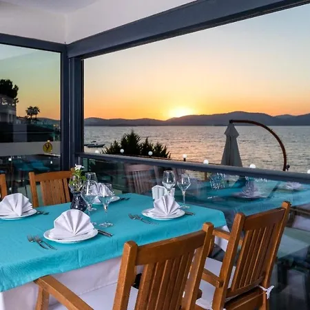 Hotel Yali Boutique 4*