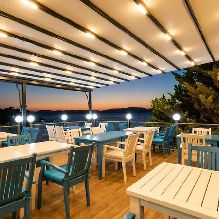 Yali Boutique Hotel